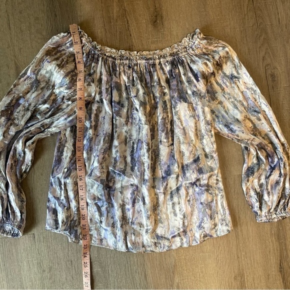 WHBM Womens Long Sleeve Silk Burnout Off The Shoulder Blouse M EUC - Picture 3 of 7